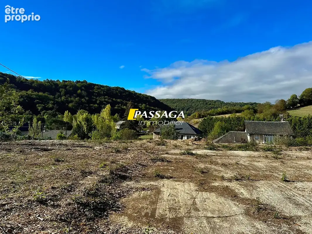 A VENDRE - Terrain à bâtir de 1 181 m² - SEVERAC D'AVEYRON - photo 2