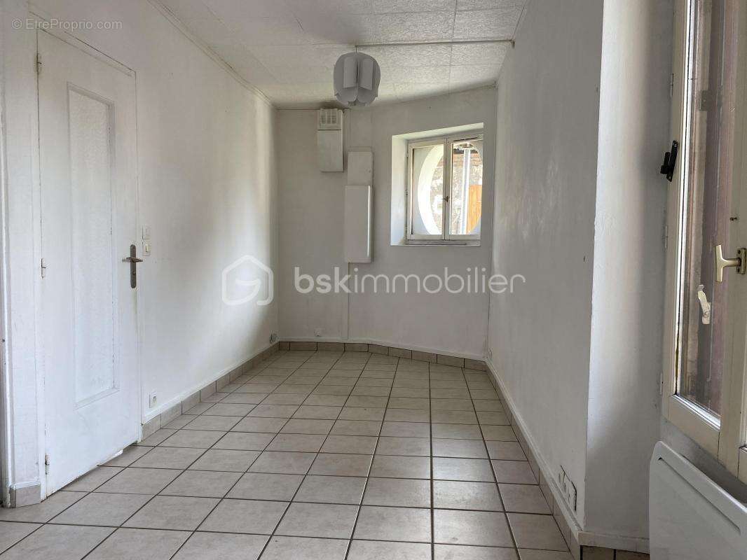 Appartement à CORBEIL-ESSONNES