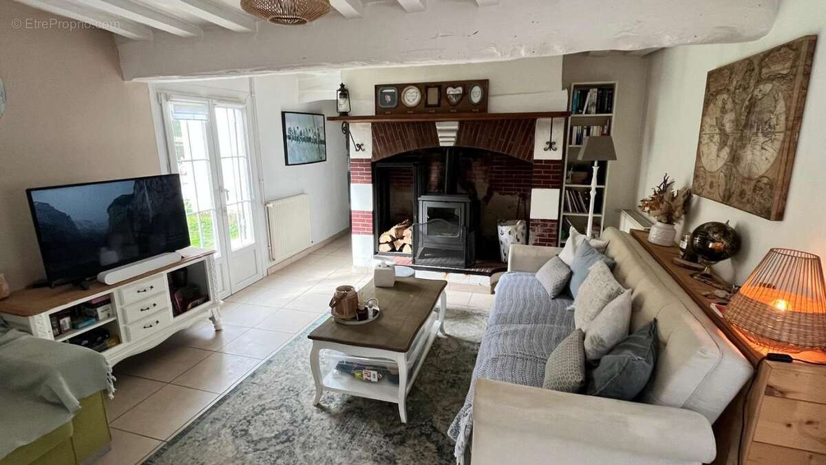 Maison à BOISSEY-LE-CHATEL