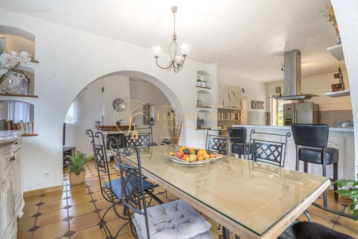 Maison à FREJUS