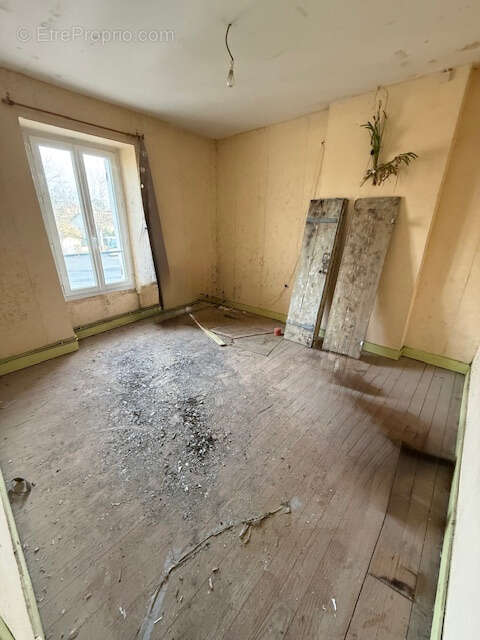 Appartement à SAINT-AULAYE