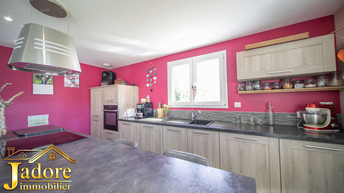 *** TROP TARD *** Maison familiale secteur prisé - photo 5
