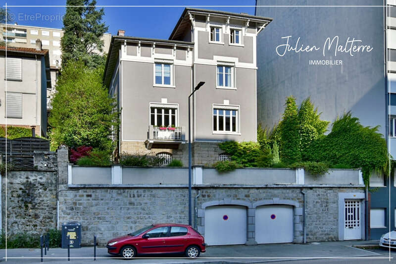 Maison à SAINT-ETIENNE