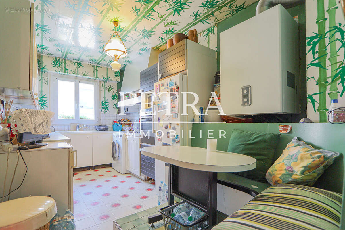 Appartement à L&#039;HAY-LES-ROSES