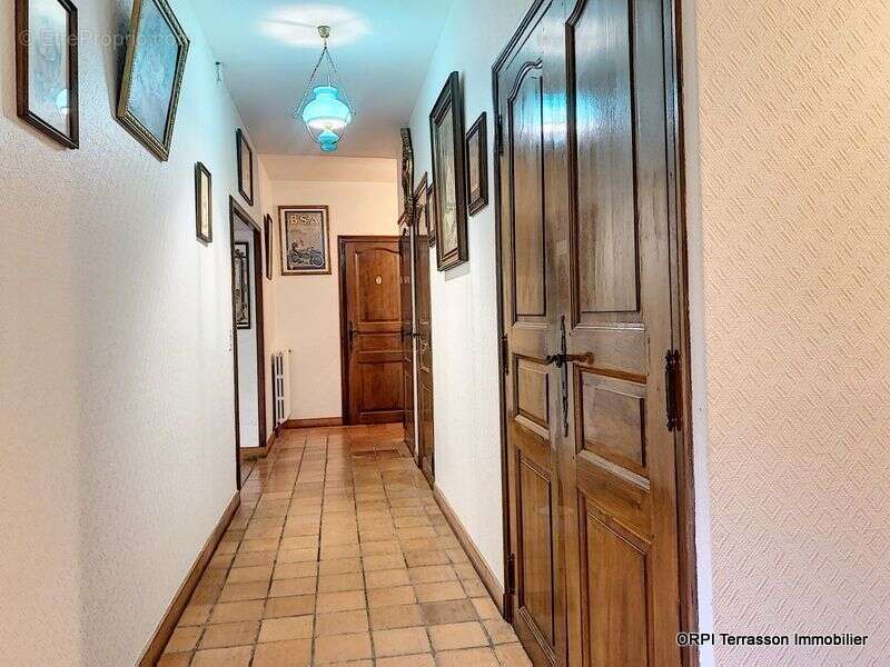 Maison à SALIGNAC-EYVIGUES