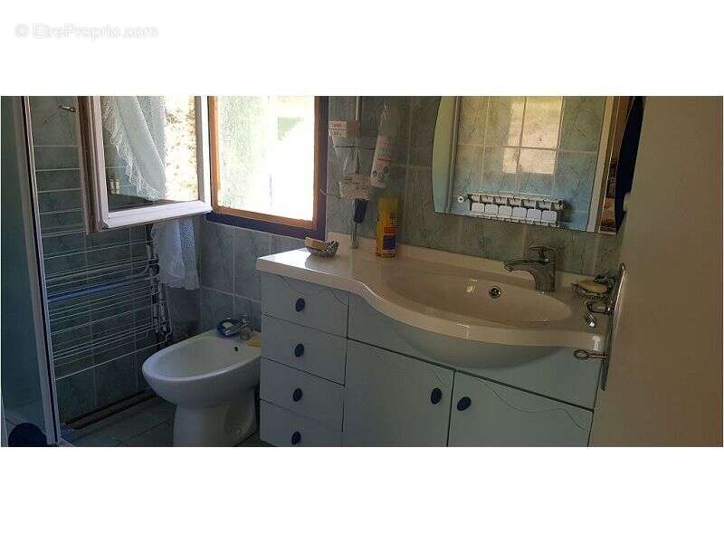 Maison 91 m² à Villecroze  - photo 8