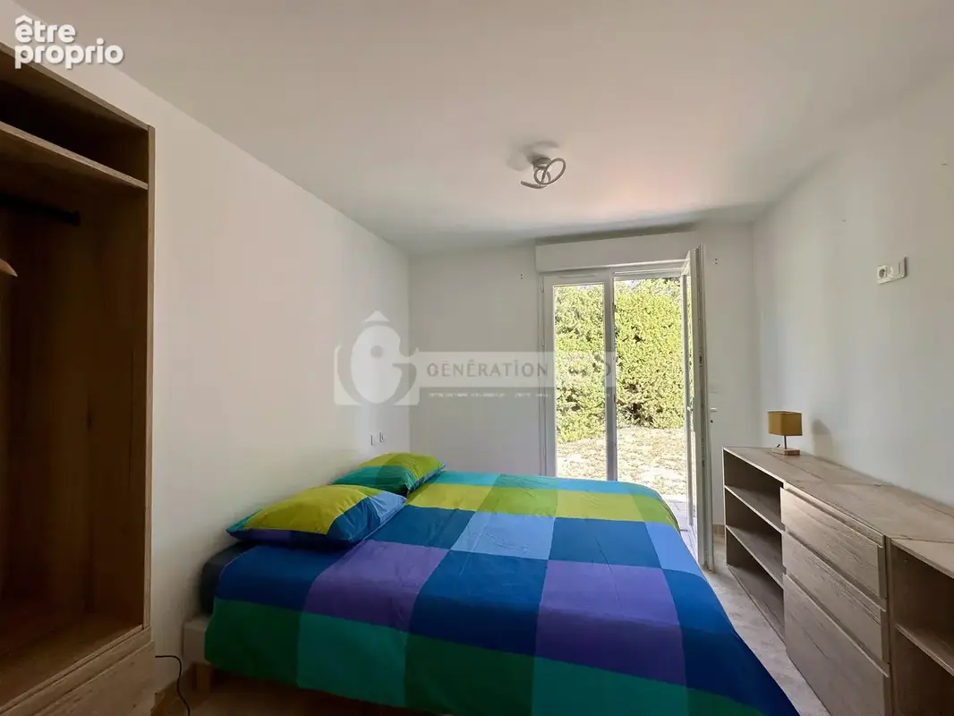 Maison de plain-pied proche centre de Fontvieille. - photo 11