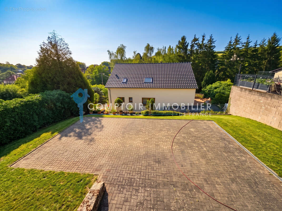 Plain-pied avec jardin et grand balcon dans un secteur recherché, proche frontière allemande - photo 7