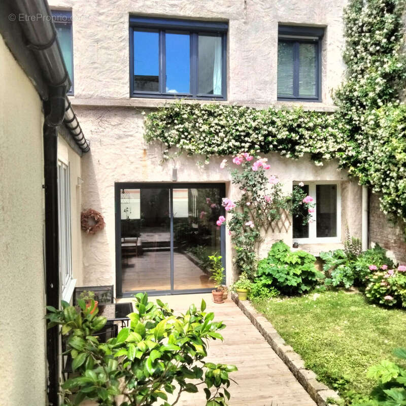 Maison à VALENCIENNES