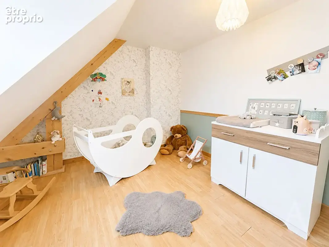 Maison d'exception 215 m² au sol - 4 chambres, dont une suite parentale avec balcon et piscine sur 1 200 m²215 m2 au sol - photo 9