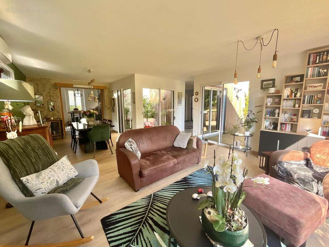 Photo 2 - Maison à MOUILLERON-LE-CAPTIF