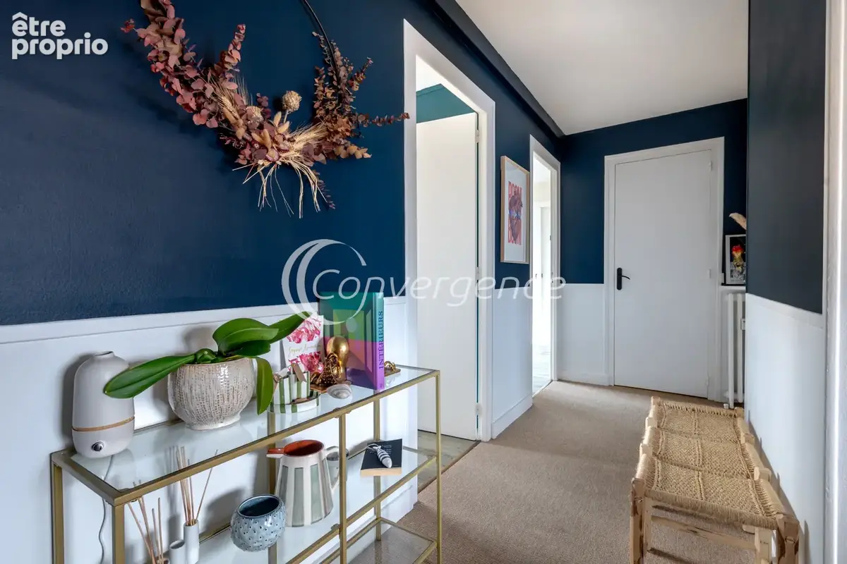 Appartement T5 avec double garage, balcon, ascenseur et cave - hypercentre - photo 10