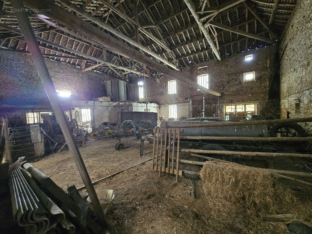 Maison à BIENCOURT-SUR-ORGE