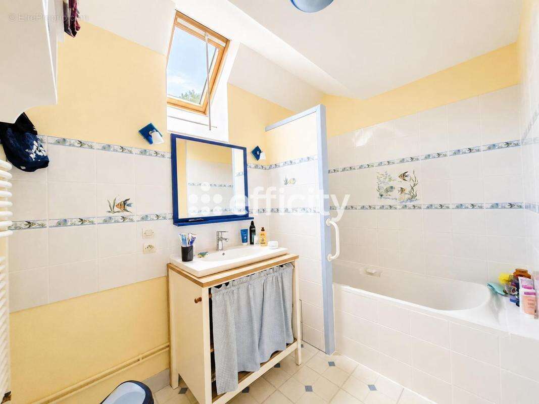 Maison 158 m² à Saint-Germain-Des-Grois  - photo 12