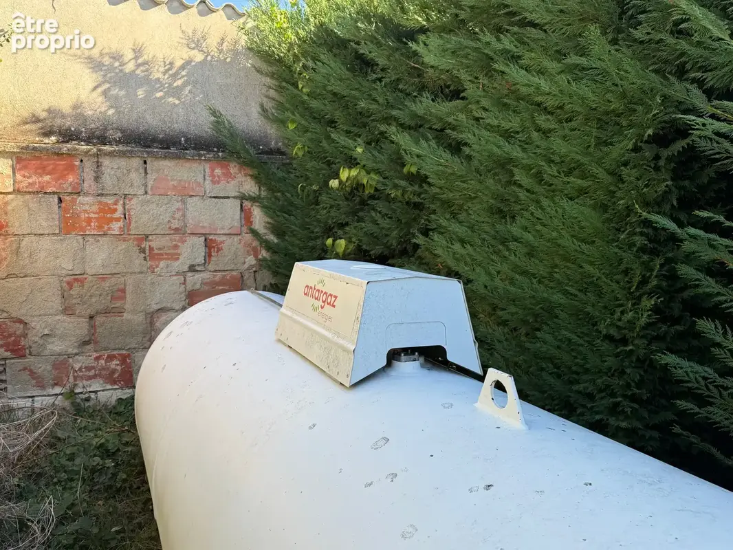 Auv 1234 : Maison rénovée avec jardin et garage à Marcillat, 641m2 - photo 32