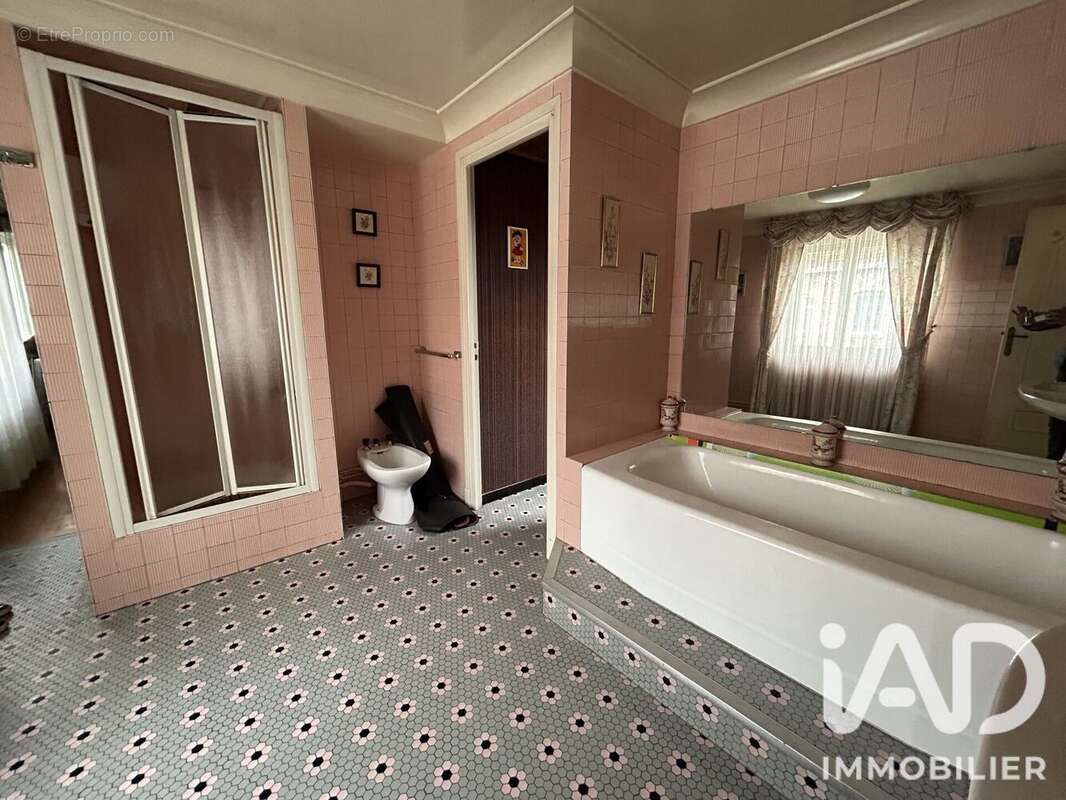 Maison 350 m² à Noyelles-Sous-Lens  - photo 4