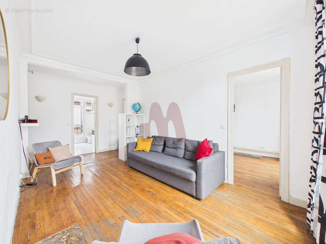 Appartement à PARIS-18E