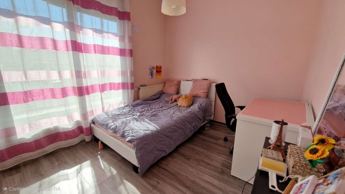 Maison à MARLY-LA-VILLE