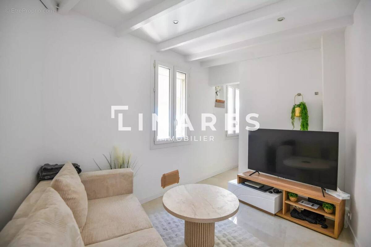 Appartement à MARSEILLE-6E