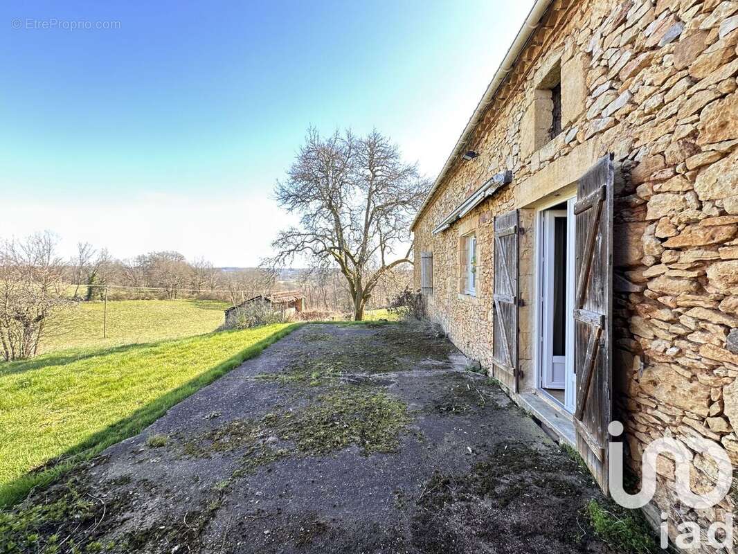 Photo 2 - Maison à SALLES-DE-BELVES
