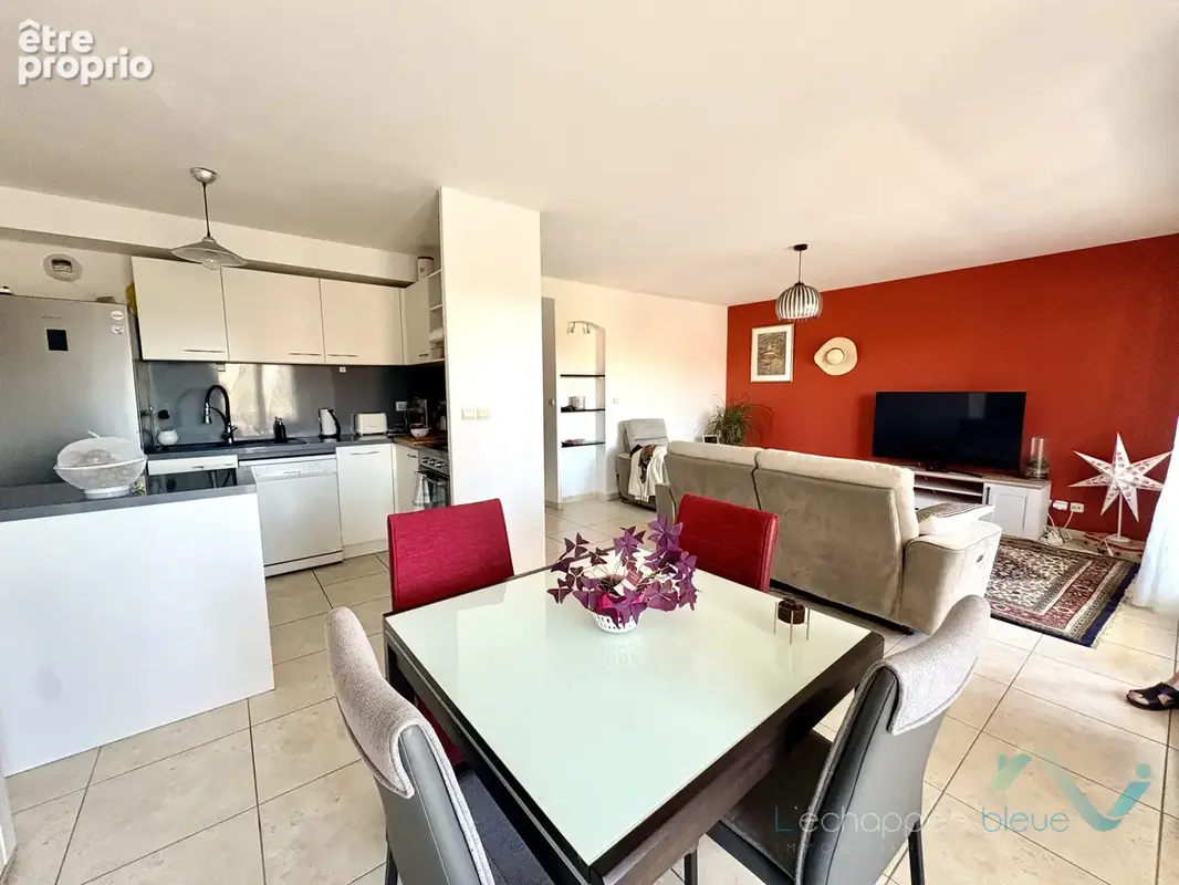 Vente t3 traversant sud nord hyeres avec parking - photo 5