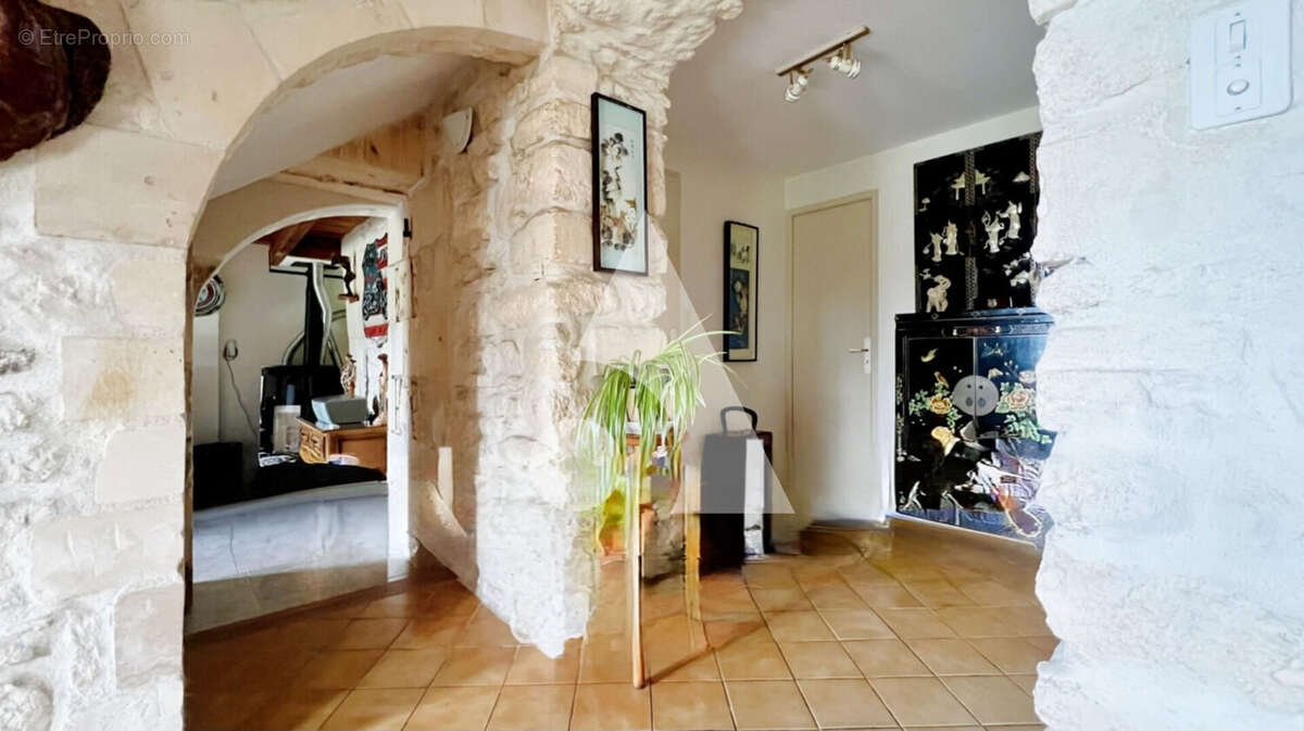 Maison à CHERMIGNAC