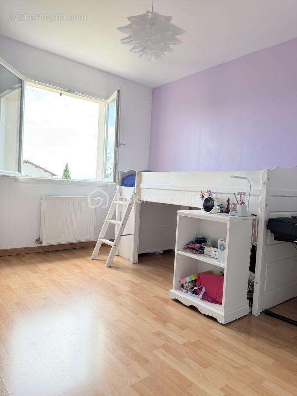 Vaugneray - maison familiale type 5 avec terrain 475 M2 - photo 8