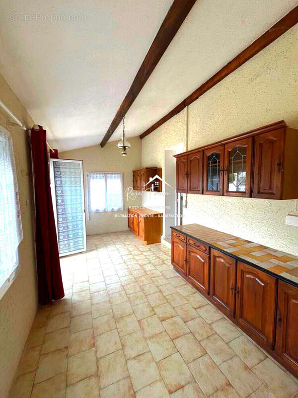 Arrière cuisine - Maison à CHATELLERAULT