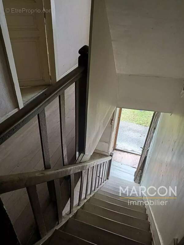 Maison à LAVAVEIX-LES-MINES