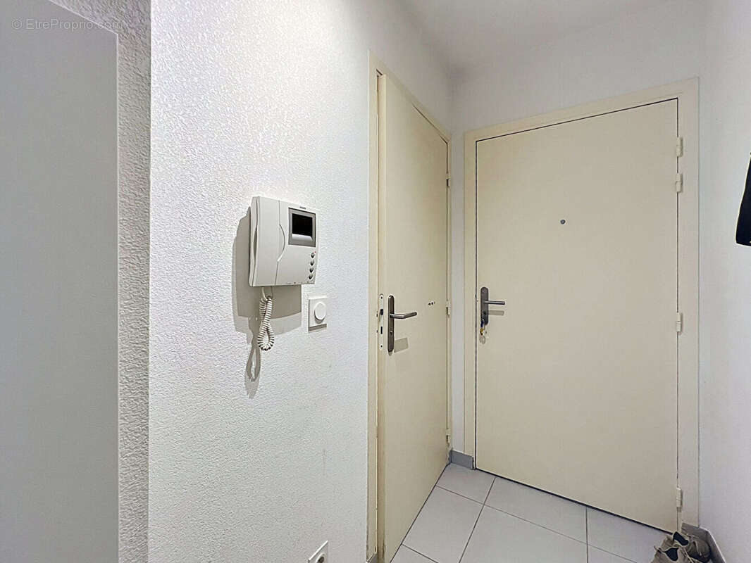 Appartement à MARSEILLE-5E