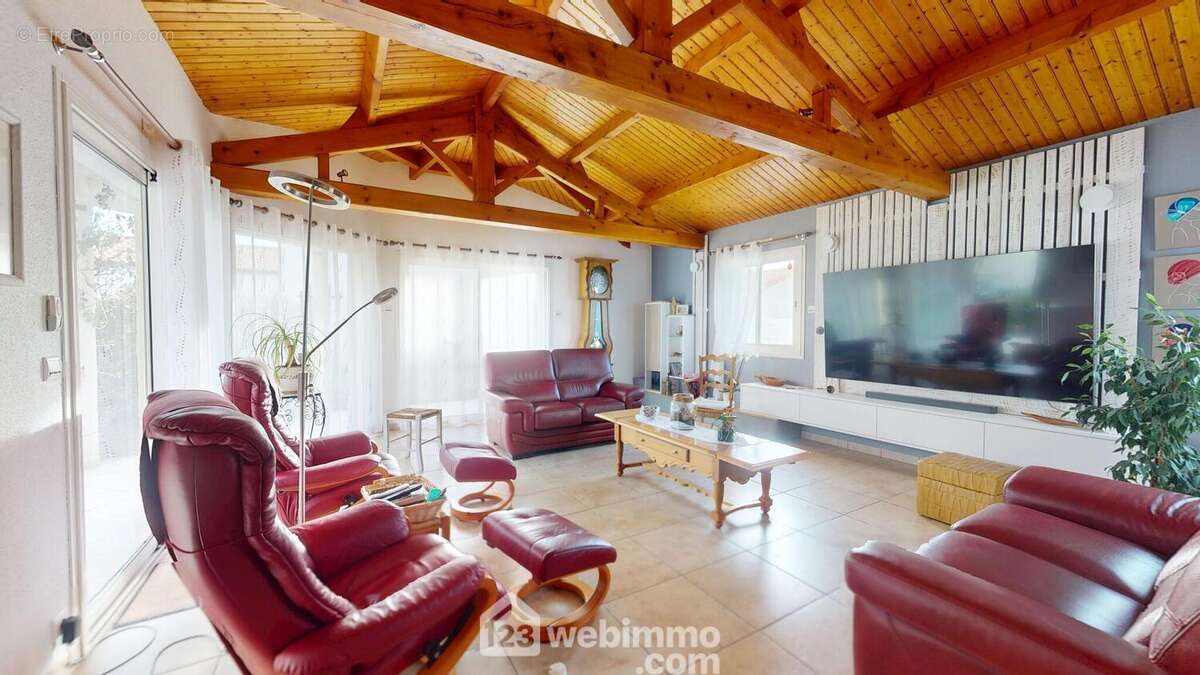 Beau salon lumineux. - Maison à JARD-SUR-MER