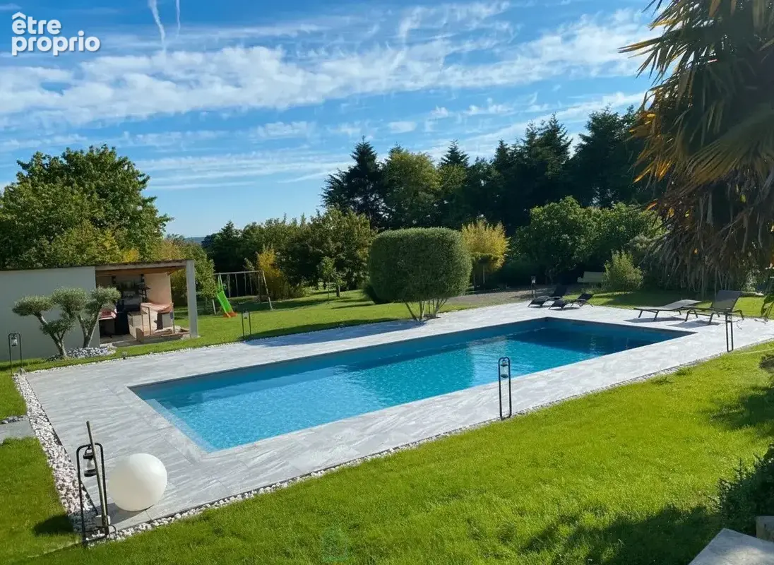 Belles prestations : Maison 5 chambres, garage, piscine, jardin paysagé - photo 3