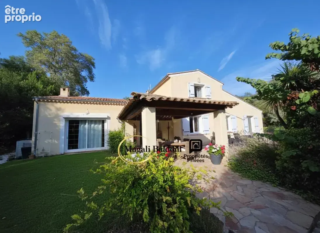 Villa Bagnols En Foret- 5 pièces- Appartement T2 indépendant- PISCINE - photo 2
