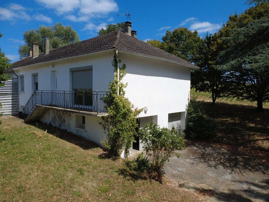  cad’immo bergerac – maison à 5 km de beaumont-du-périgord - photo 2
