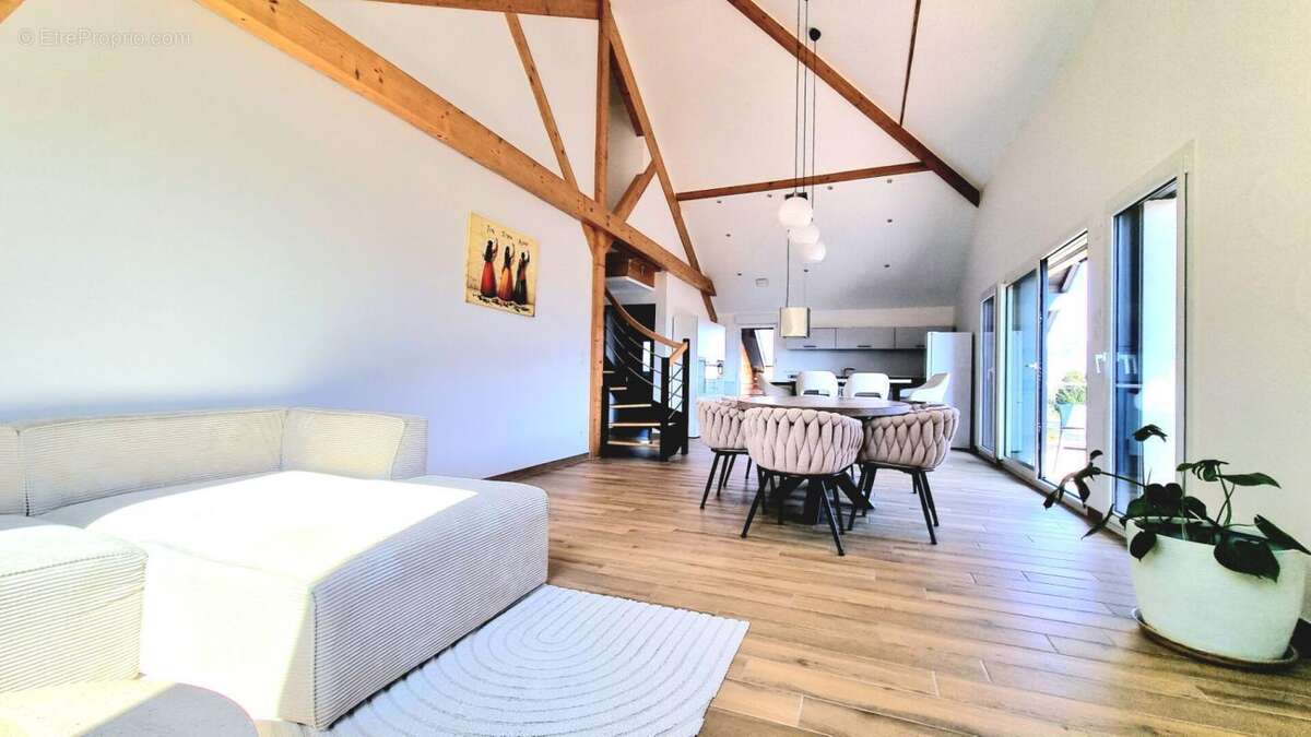 Appartement à LATHUILE