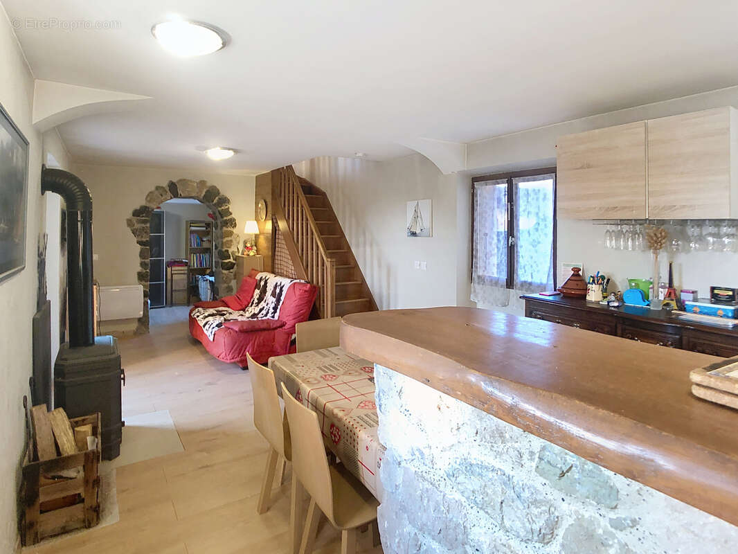 Maison à VIUZ-EN-SALLAZ