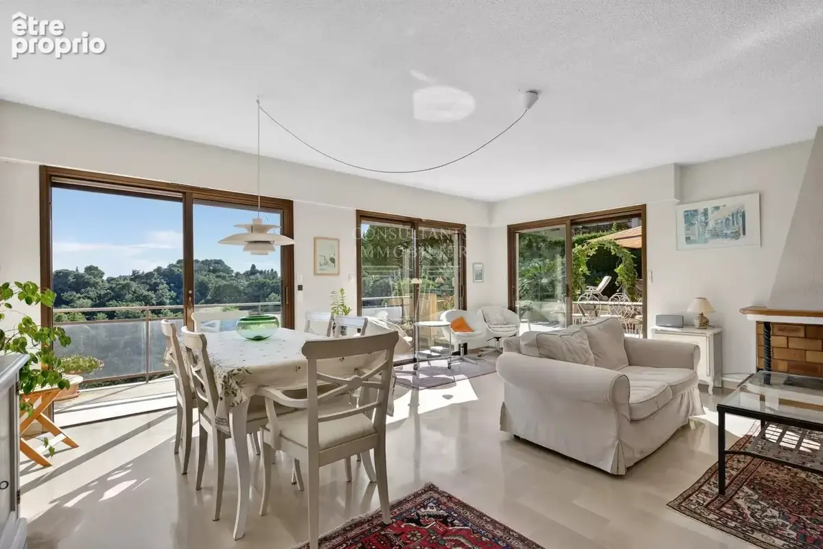 Mougins. 110 m².de terrasse  piscine & jardins  vue dégagée - photo 4
