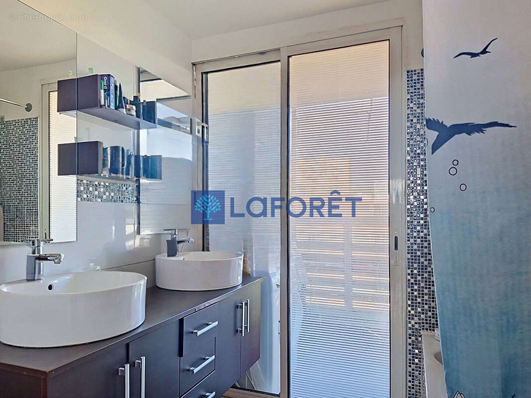 Appartement à LA VALETTE-DU-VAR