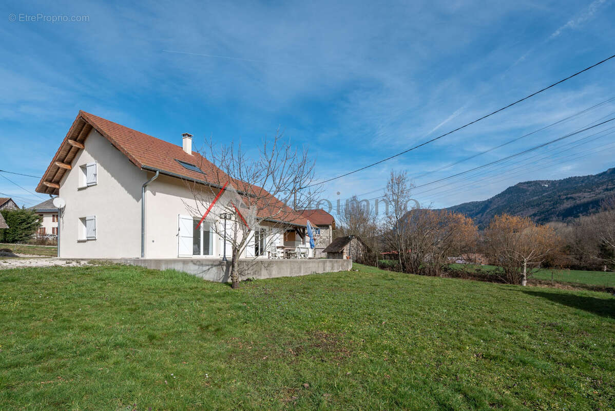 Maison à LES ECHELLES