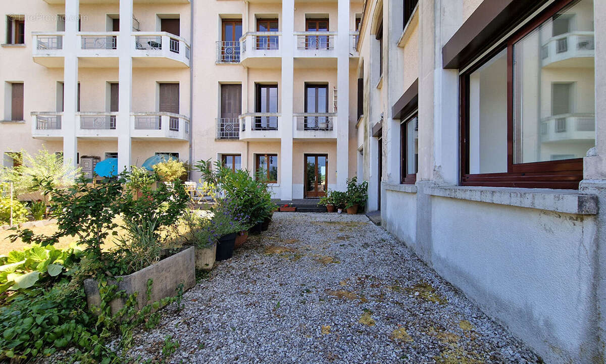 Appartement à AIX-LES-BAINS