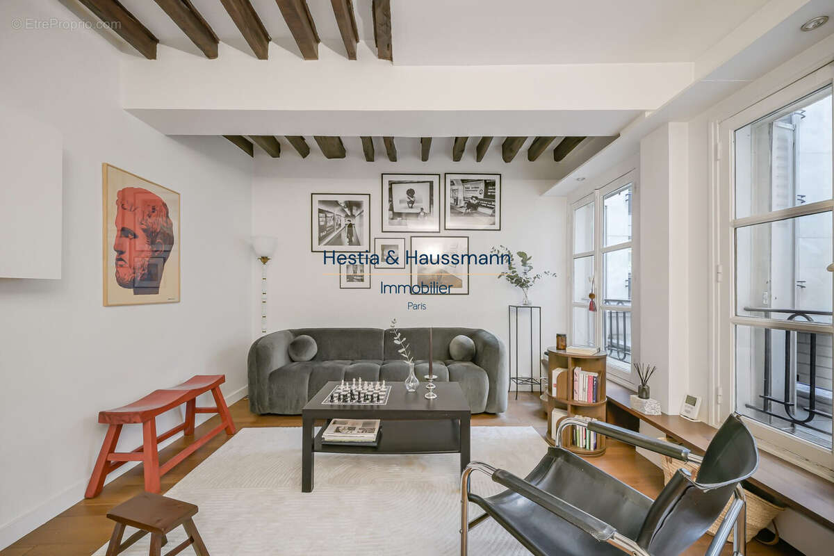 Appartement à PARIS-2E