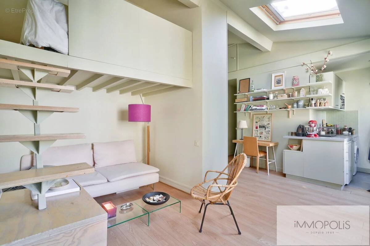 Appartement à PARIS-18E