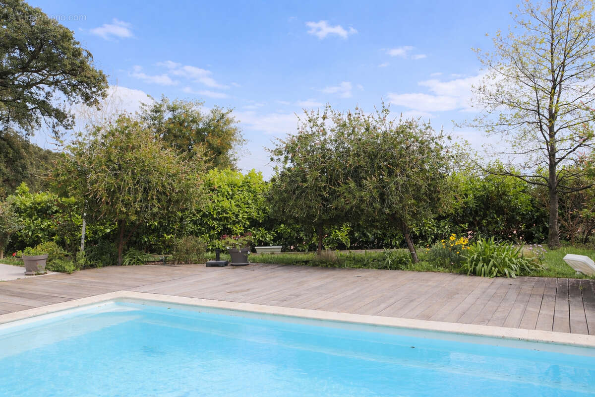 Villa avec piscine à Bastia 5 pièces 126 m2 - photo 4