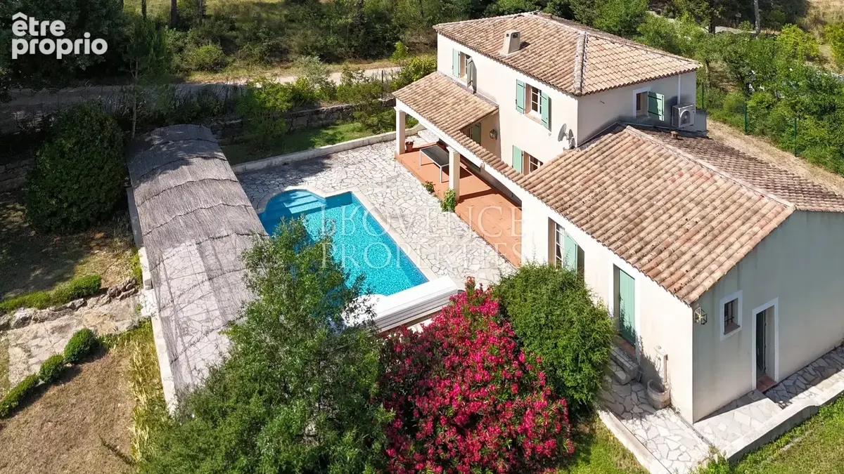 Propriété d'exception avec moulin du 19ème siècle, villa indépendante, 2 piscines sur 1,6 hectare - photo 53