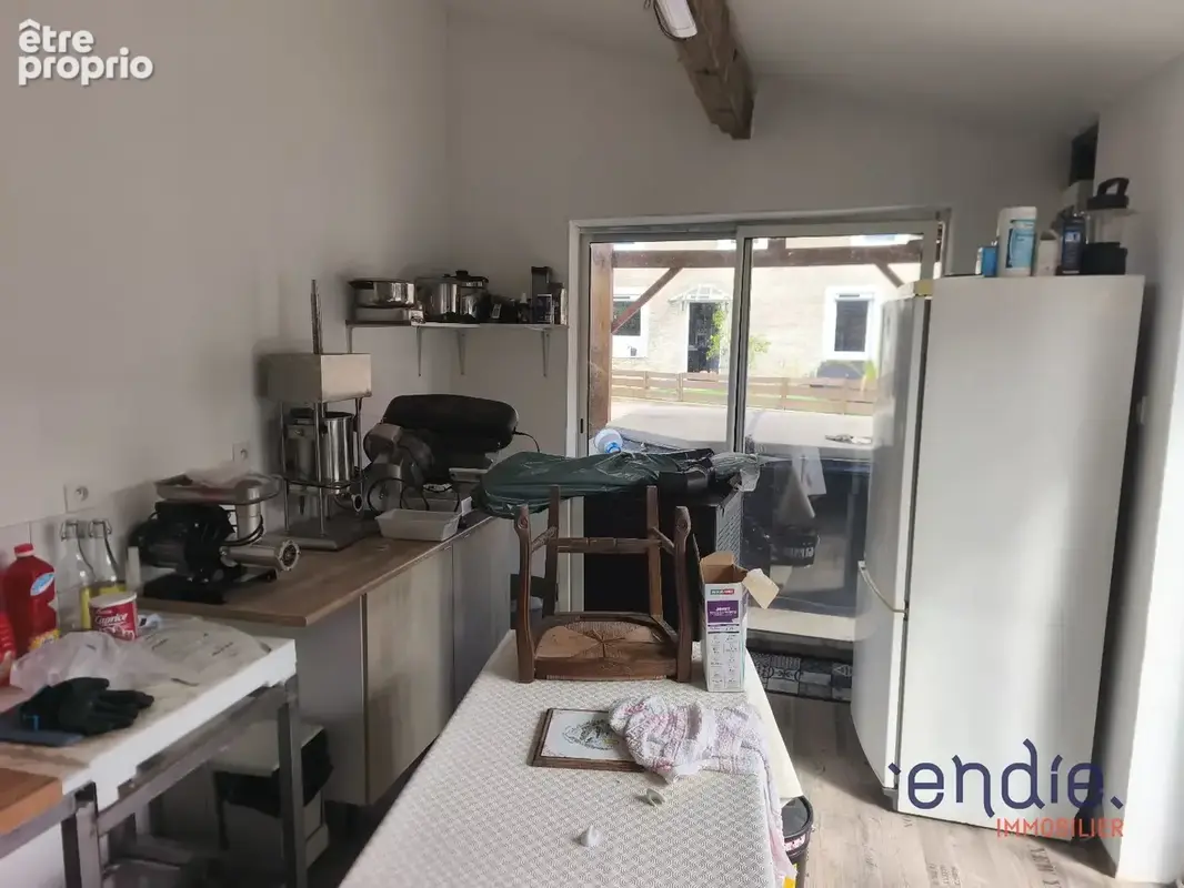 Louroux bourbonnais : maison renovee 5 pieces avec dependances et terrain - photo 16
