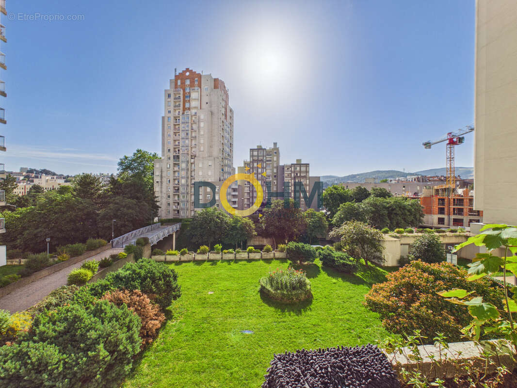 Appartement à SAINT-ETIENNE