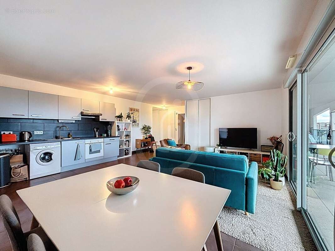 LIRONDE Beau T 4 avec grande terrasse + 2 parkings - photo 4