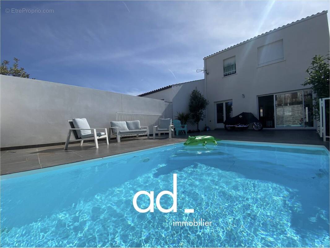 Maison à SAINT-XANDRE