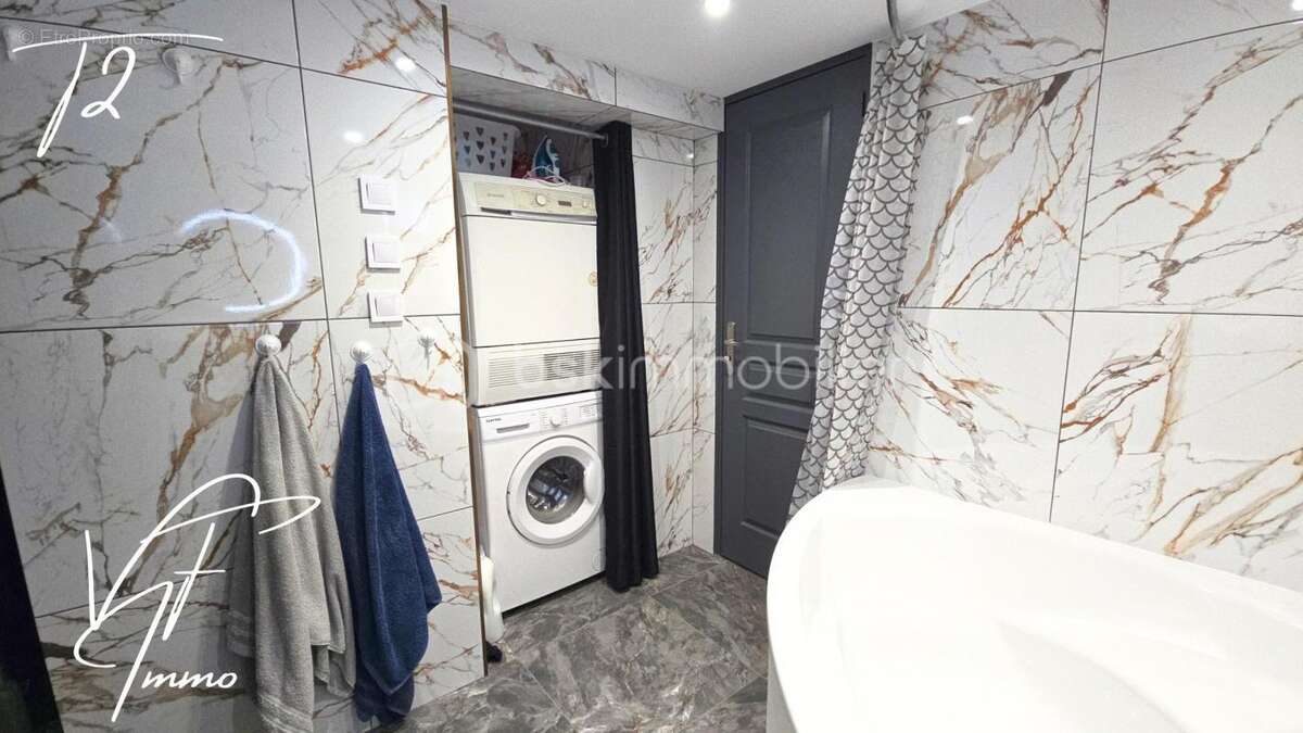 Maison à LE CASTELLET