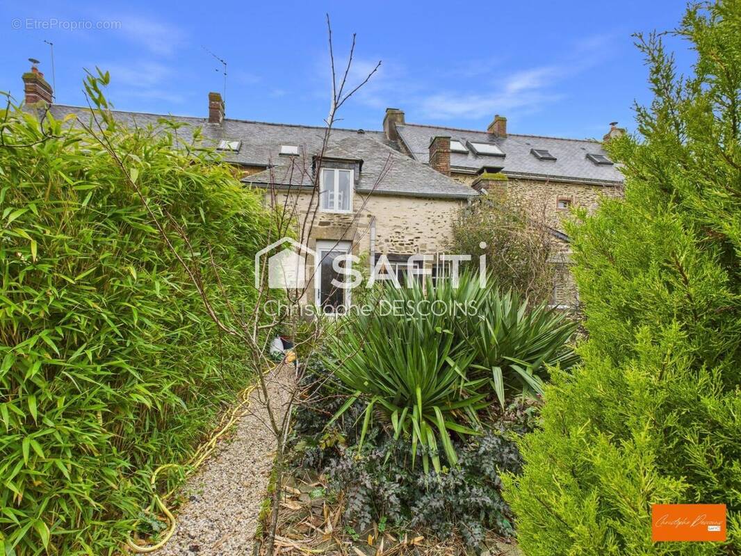 Photo 1 - Maison à SAINT-AIGNAN-DE-COUPTRAIN